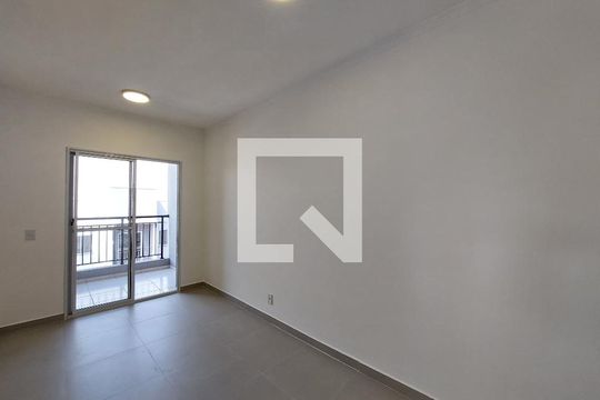 Sala de apartamento para alugar com 2 quartos, 51m² em Vila Sofia, São Paulo