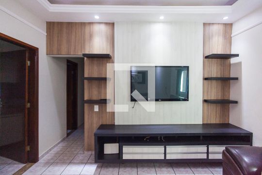 Sala de casa para alugar com 3 quartos, 250m² em Laranjeiras, Uberlândia