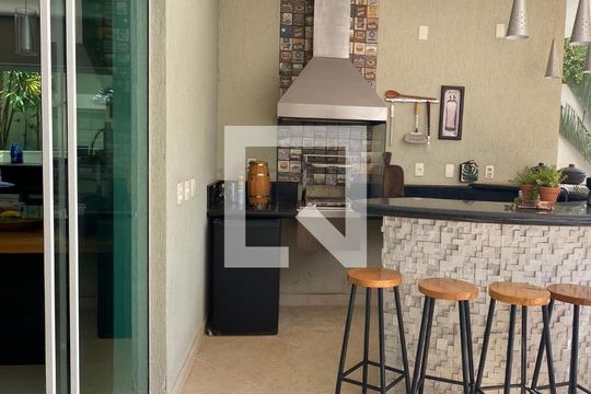 Casa de Condomínio para alugar com 4 quartos, 560m² em Parque Imperador, Campinas