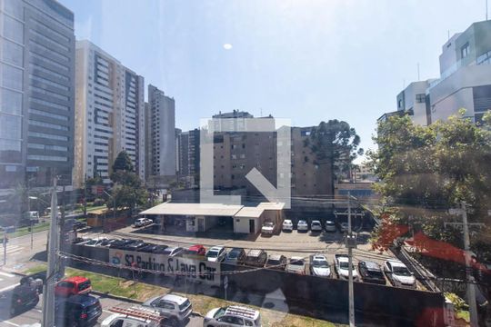 Vista da Sala de kitnet/studio à venda com 1 quarto, 22m² em Água Verde, Curitiba