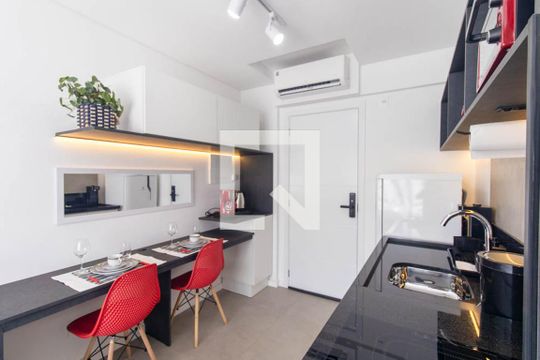 Studio de kitnet/studio à venda com 1 quarto, 22m² em Água Verde, Curitiba