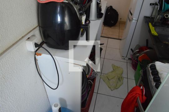 Cozinha de apartamento à venda com 3 quartos, 60m² em Taquara, Rio de Janeiro