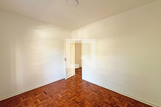Quarto 1 de apartamento para alugar com 2 quartos, 45m² em Gonzaga, Santos