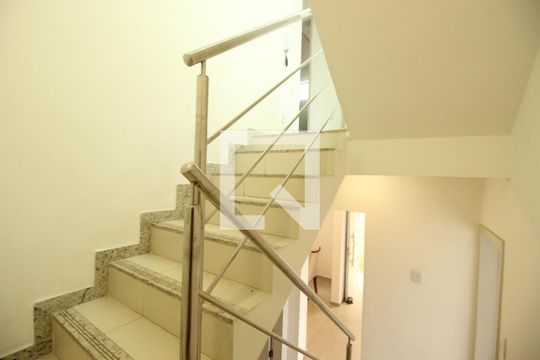 Escadas de apartamento à venda com 5 quartos, 400m² em Padre Eustáquio, Belo Horizonte
