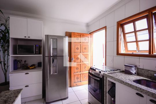 Cozinha de casa de condomínio à venda com 2 quartos, 60m² em Vila Arapua, São Paulo