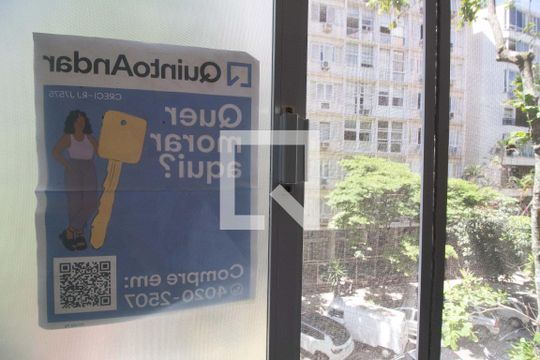 Placa de apartamento à venda com 1 quarto, 68m² em Ipanema, Rio de Janeiro