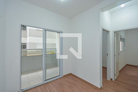 Sala de apartamento à venda com 2 quartos, 44m² em Jurubatuba, São Paulo