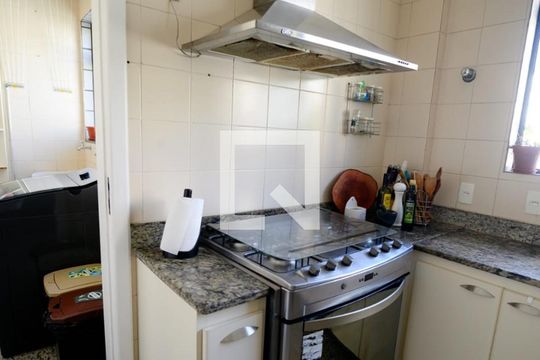 Cozinha de apartamento à venda com 4 quartos, 150m² em Buritis, Belo Horizonte
