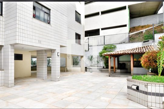 Fachada do bloco de apartamento à venda com 4 quartos, 150m² em Buritis, Belo Horizonte