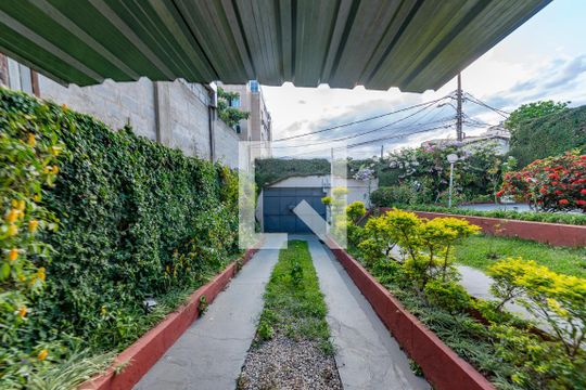 Garagem de casa à venda com 3 quartos, 161m² em Salgado Filho, Belo Horizonte