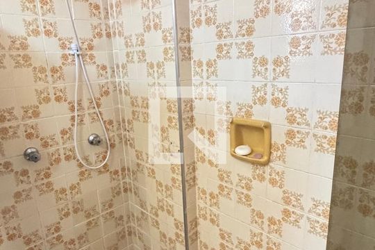 Banheiro da Suíte de apartamento à venda com 3 quartos, 136m² em Vila Assunção, Santo André
