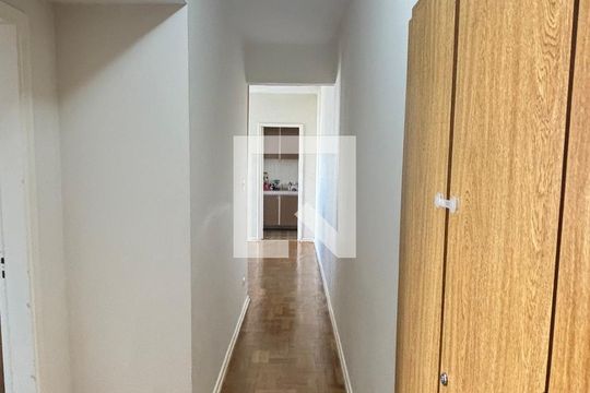Corredor de apartamento à venda com 3 quartos, 136m² em Vila Assunção, Santo André