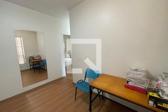 Suíte 1 de casa de condomínio para alugar com 3 quartos, 300m² em Jardim Barbacena, Cotia