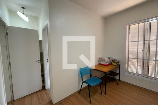 Suíte 1 de casa de condomínio para alugar com 3 quartos, 300m² em Jardim Barbacena, Cotia