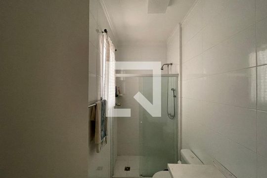 Banheiro da Suíte 2 de casa de condomínio para alugar com 3 quartos, 300m² em Jardim Barbacena, Cotia