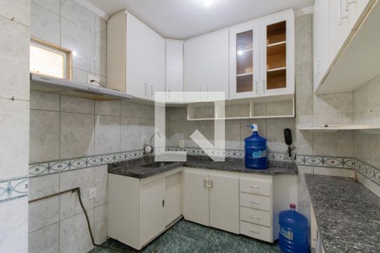 Cozinha de apartamento à venda com 3 quartos, 74m² em Gopouva, Guarulhos