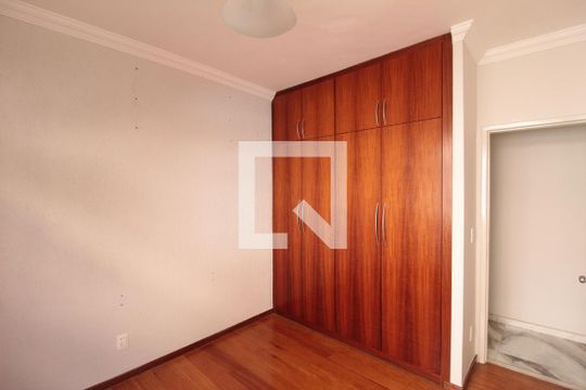 Quarto de apartamento para alugar com 2 quartos, 64m² em Castelo, Belo Horizonte