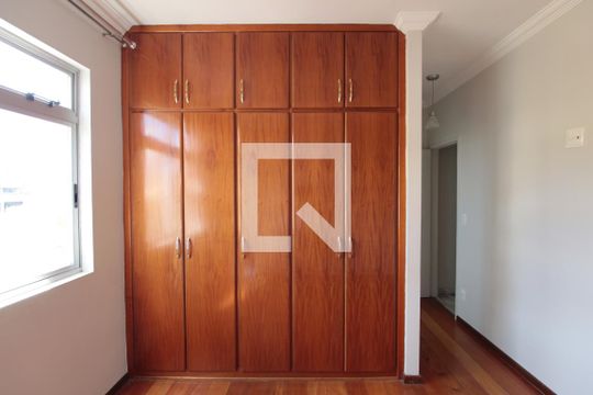 Suite de apartamento para alugar com 2 quartos, 64m² em Castelo, Belo Horizonte