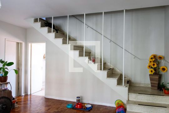 Sala de casa à venda com 4 quartos, 273m² em Umuarama, Osasco