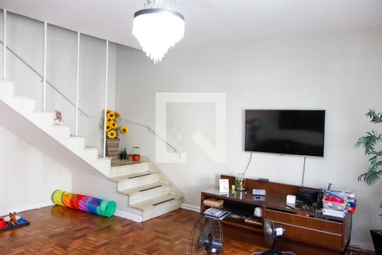 Sala de casa à venda com 4 quartos, 273m² em Umuarama, Osasco