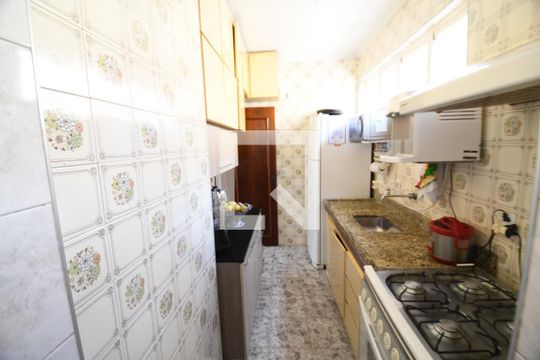 Cozinha de apartamento à venda com 3 quartos, 67m² em Jardim Flamboyant, Campinas