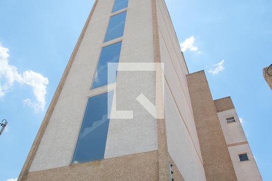 Fachada de apartamento para alugar com 2 quartos, 55m² em Vila Santa Isabel, São Paulo