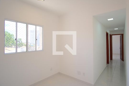 Apartamento para alugar com 2 quartos, 55m² em Vila Santa Isabel, São Paulo