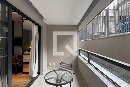 Varanda de kitnet/studio à venda com 1 quarto, 25m² em Paraíso, São Paulo
