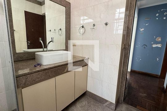 Banheiro Social de apartamento à venda com 3 quartos, 115m² em Sion, Belo Horizonte
