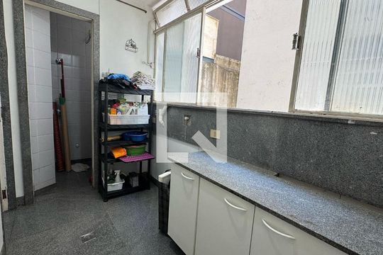 Cozinha de apartamento à venda com 3 quartos, 115m² em Sion, Belo Horizonte