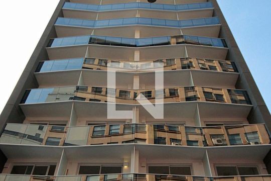 Fachada de kitnet/studio para alugar com 1 quarto, 23m² em Centro Histórico de São Paulo, São Paulo