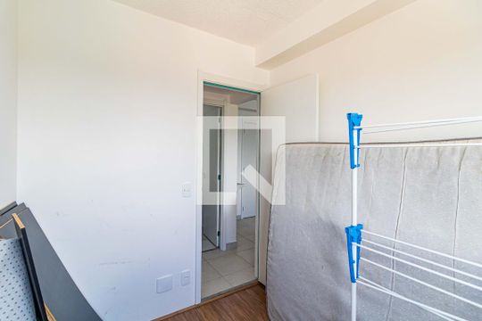 Quarto 02 de apartamento para alugar com 2 quartos, 43m² em Jardim Celeste, São Paulo
