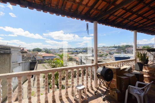 Varanda da Sala de casa para alugar com 3 quartos, 120m² em Inconfidentes, Contagem