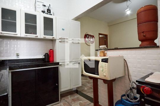 Cozinha de casa à venda com 3 quartos, 360m² em São Geraldo, Belo Horizonte