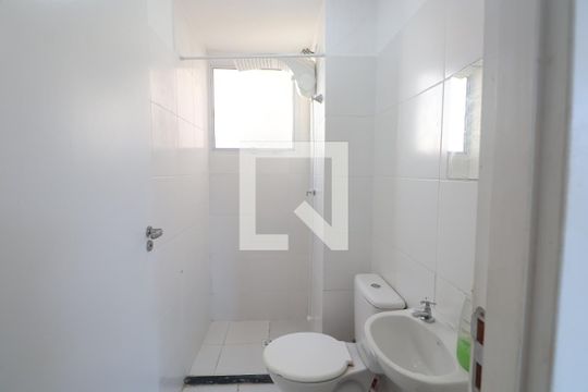 Banheiro de apartamento à venda com 2 quartos, 41m² em Estância Velha, Canoas