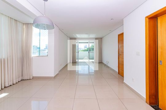 Sala de apartamento para alugar com 3 quartos, 95m² em Barroca, Belo Horizonte