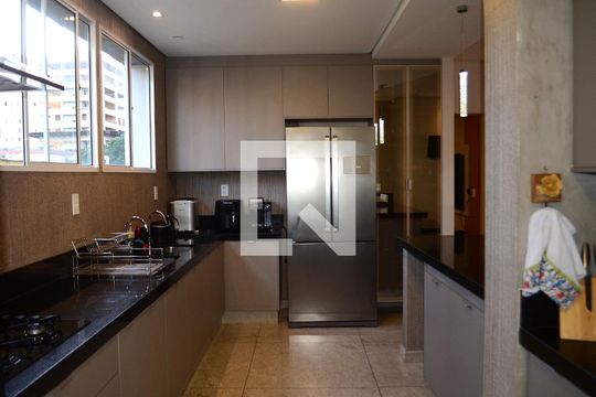 Cozinha de apartamento à venda com 4 quartos, 283m² em Santo Agostinho, Belo Horizonte