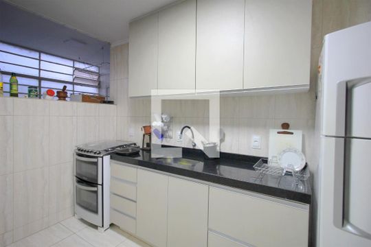 Cozinha de apartamento à venda com 4 quartos, 180m² em Santo Antônio, Belo Horizonte
