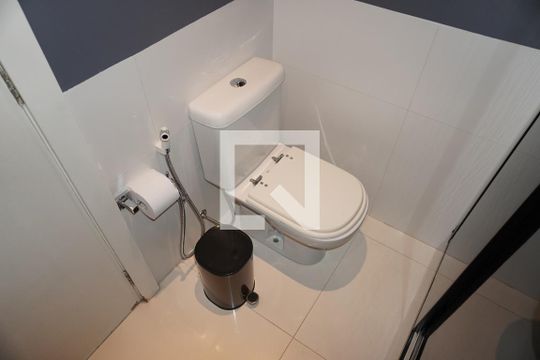 Banheiro Suíte 1 de apartamento à venda com 1 quarto, 85m² em Jardim Paulista, São Paulo