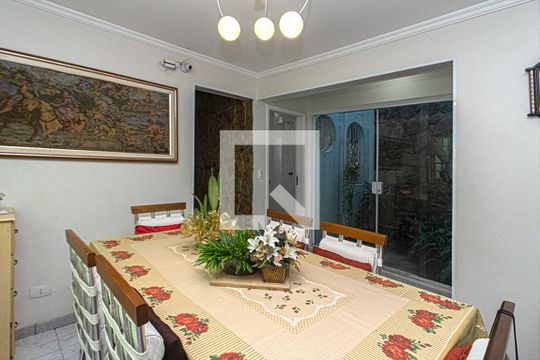 sala de jantar de casa à venda com 4 quartos, 200m² em Vila Santo Estefano, São Paulo