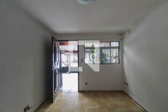 Sala de casa à venda com 4 quartos, 200m² em Jardim Tiete, São Paulo