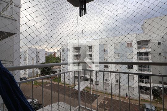 Sacada de apartamento à venda com 2 quartos, 48m² em Olaria, Canoas