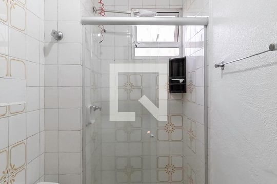 Banheiro social de apartamento à venda com 2 quartos, 59m² em Santa Terezinha, Belo Horizonte