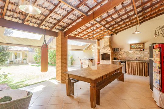 Área comum - Churrasqueira de casa à venda com 3 quartos, 240m² em Vila Santo Estefano, São Paulo