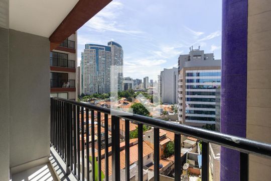 Varanda de kitnet/studio para alugar com 1 quarto, 25m² em Pinheiros, São Paulo