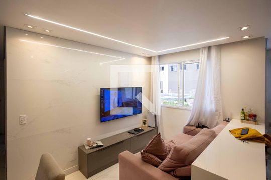 Sala de apartamento à venda com 2 quartos, 45m² em Piraporinha, Diadema