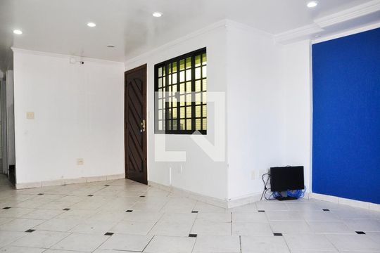 Sala de casa à venda com 3 quartos, 220m² em Freguesia do Ó, São Paulo