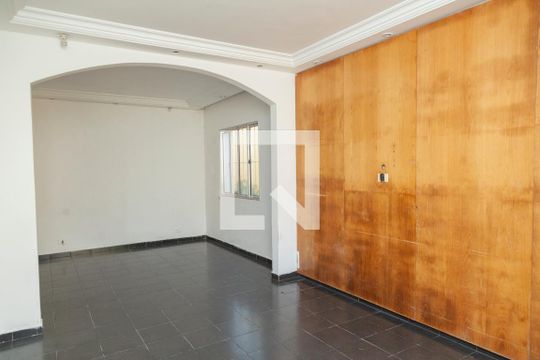 Sala de casa à venda com 3 quartos, 252m² em Jardim Cidalia, São Paulo