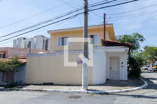 Fachada de casa à venda com 3 quartos, 252m² em Jardim Cidalia, São Paulo