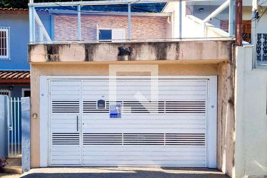 Fachada de casa à venda com 3 quartos, 110m² em Jardim Taboao, São Paulo